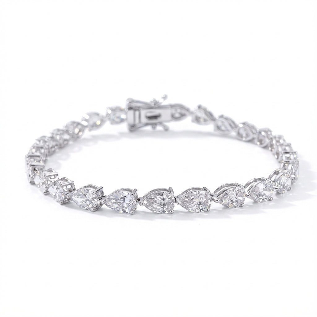 East-West Pear Tennis Bracelet in 18K white gold, lab-grown diamond
