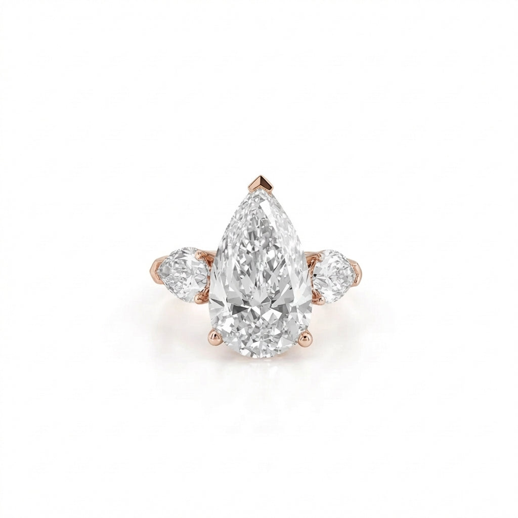 Pear Trilogy Ring in 18K rose gold, lab-grown diamond