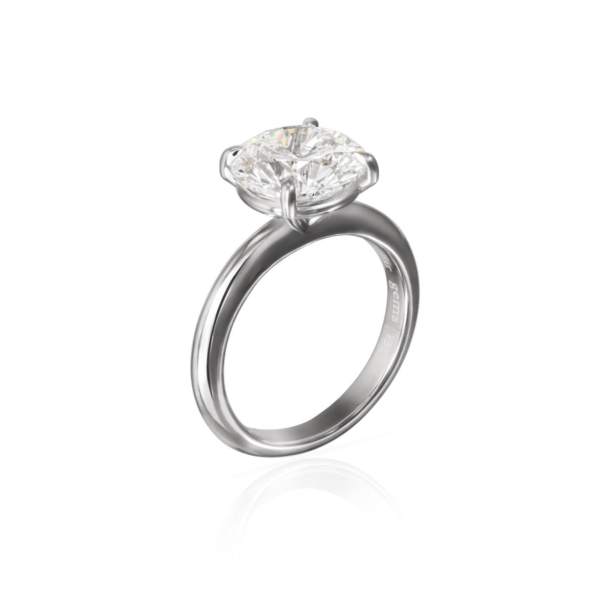 Round brilliant lab-grown diamond solitaire ring in 18K gold