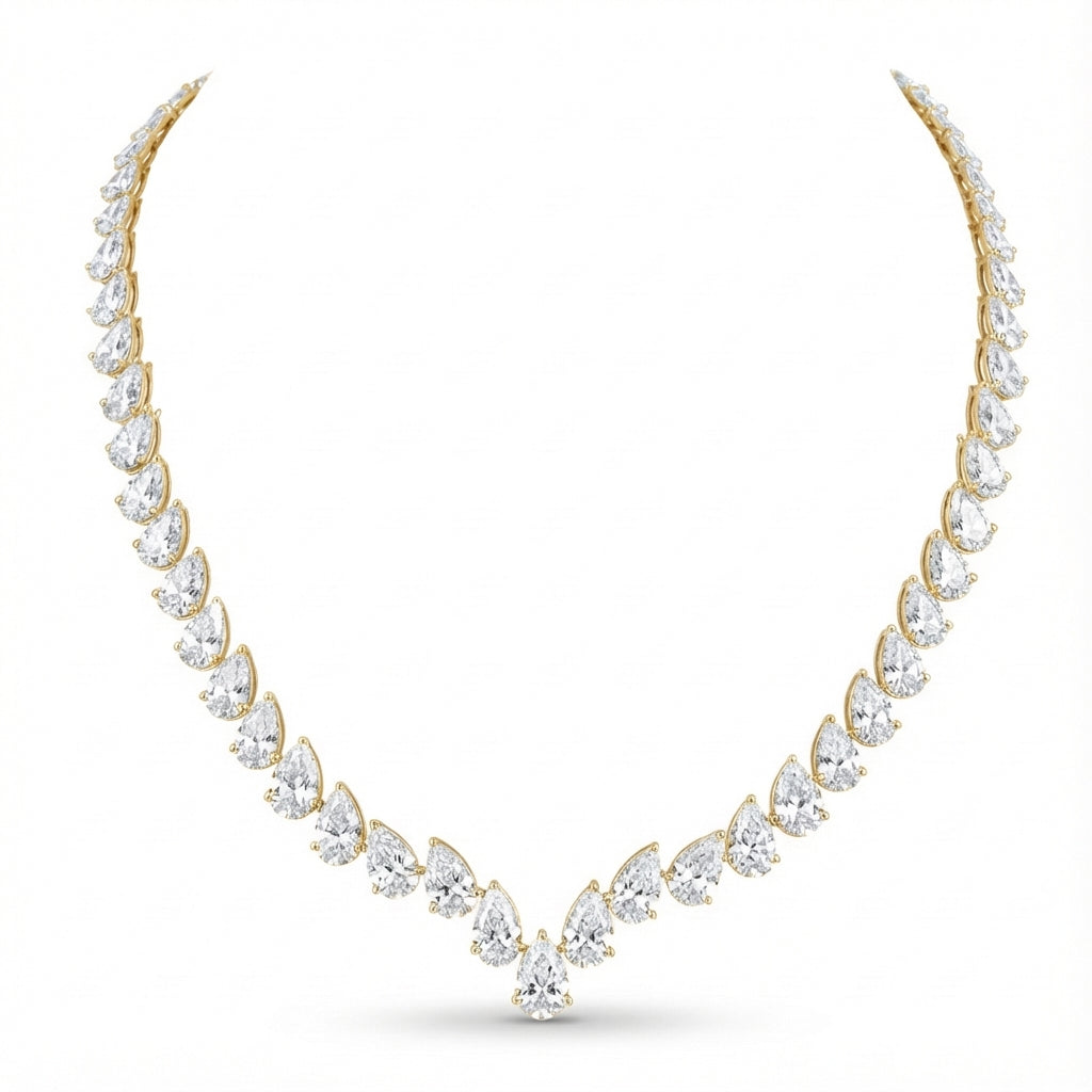 Pear V-Line Necklace in 18K yellow gold, lab-grown diamond