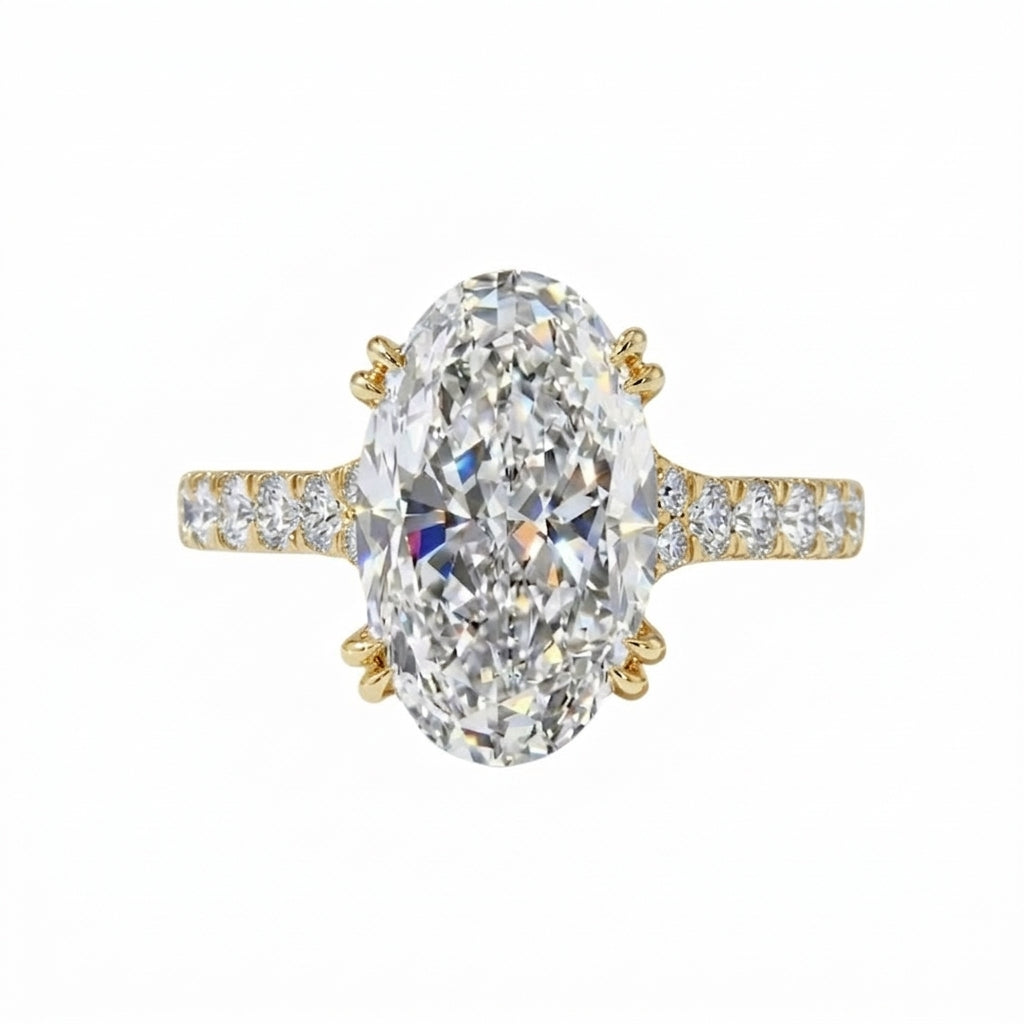 Oval Double-Prong Solitaire Ring in 18K yellow gold, lab-grown diamond