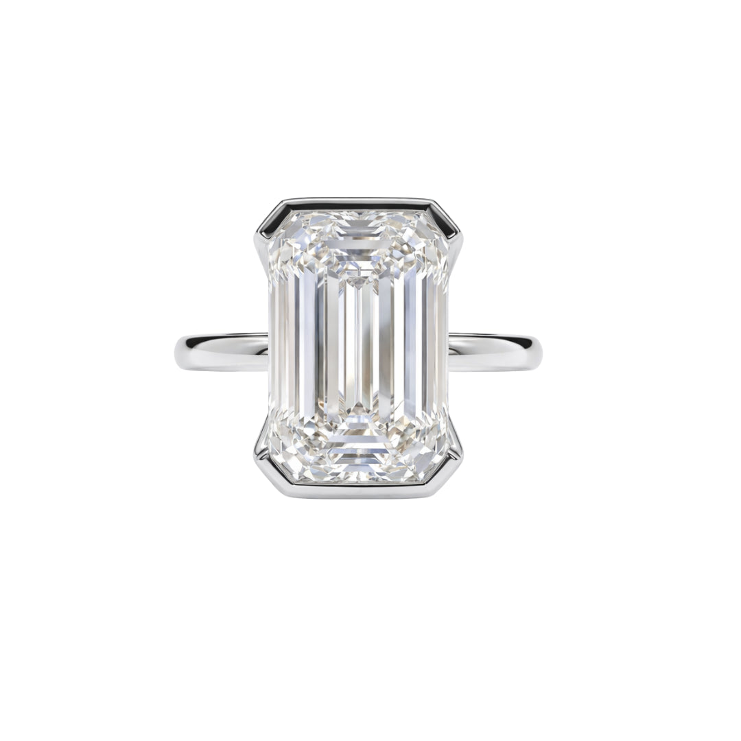 Emerald-Cut Bezel Ring in 18K white gold, lab-grown diamond